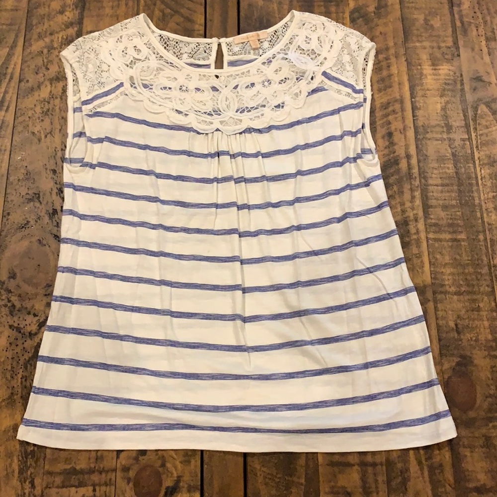 Lace detail tank